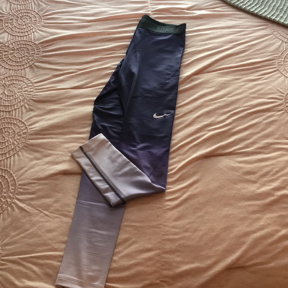 nikepro hyperwarm legging